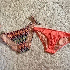 Victoria’s Secret bikini bottoms - lot of 2 - NWT